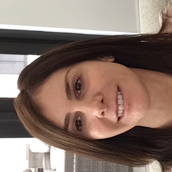 Meet your Posher, Nicole - Picture 1 of 1